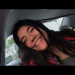 Meet your Posher, Isabel